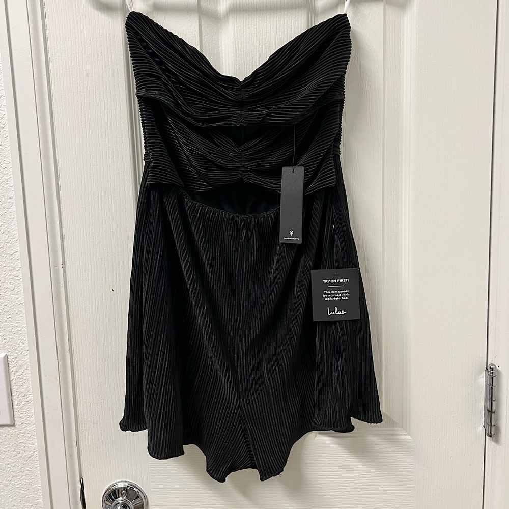 Brand New Lulus cut out Romper